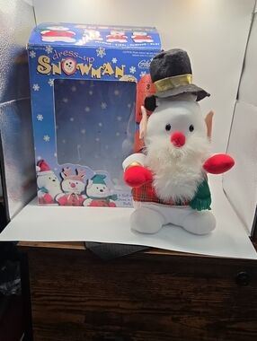 Gibson. Dress Up Snowman 1998. Vintage